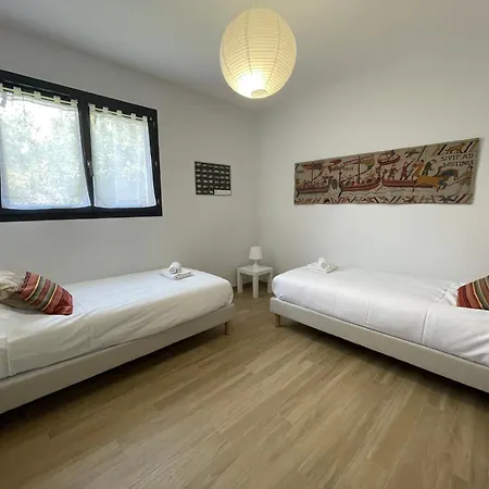 Le Clos Des Marmuzots Parking & Garden *