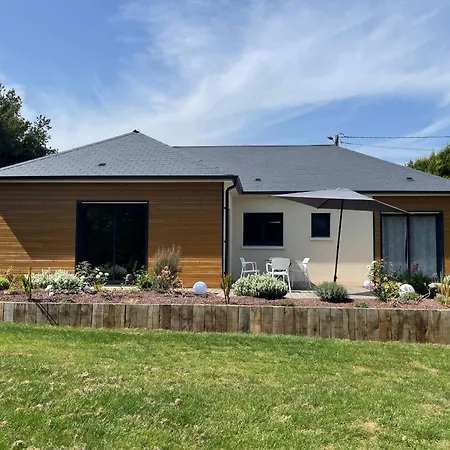 Дом отдыха Le Clos Des Marmuzots Parking & Garden