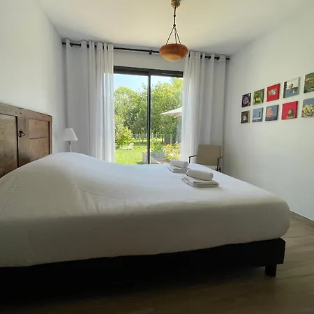 Le Clos Des Marmuzots Parking & Garden Дом отдыха