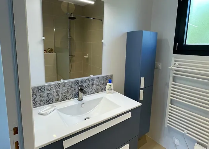 Дом отдыха Le Clos Des Marmuzots Parking & Garden Байе